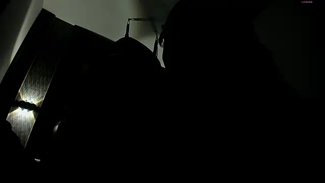 selene red  online show from November 2025 01:49:01 PM