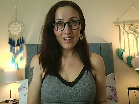 IberianMoonMK online show from April 2026 05:49:01 PM