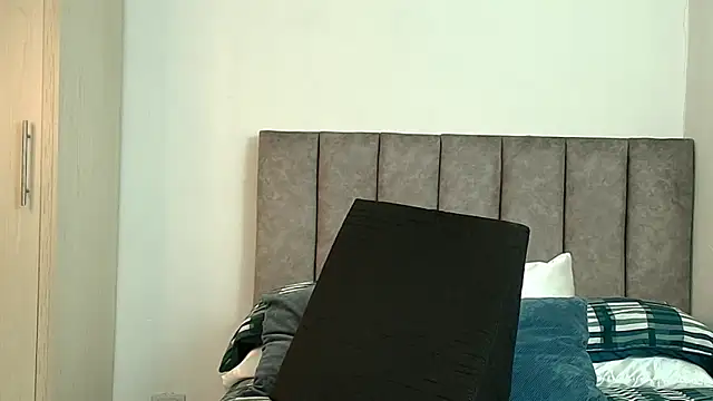 karina lewis  online show from March 2026 04:21:02 AM