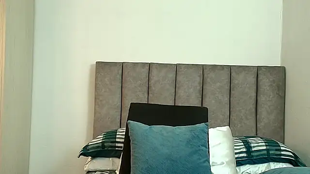 karina lewis  online show from March 2026 04:11:01 AM