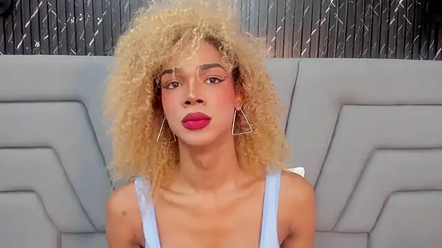 Snapshot of NaomiSteward chatting on December 2025 11:49:01 AM NaomiSteward online show from December 2025 11:49:01 AM