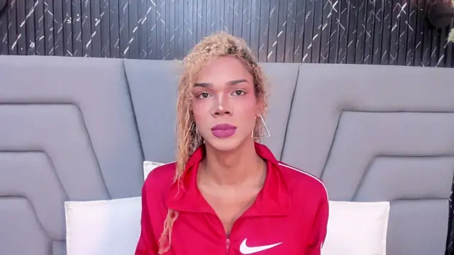 Snapshot of NaomiSteward chatting on November 2025 11:54:01 AM NaomiSteward online show from November 2025 11:54:01 AM