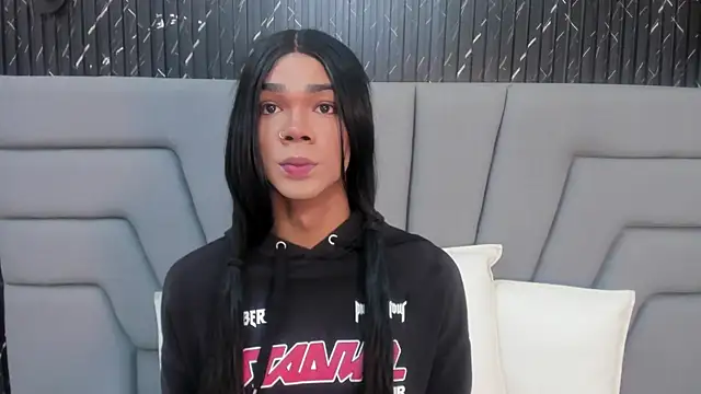 Snapshot of NaomiSteward chatting on November 2025 11:57:01 AM NaomiSteward online show from November 2025 11:57:01 AM