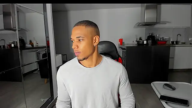 Snapshot of TROYWESLY- chatting on September 2025 11:55:02 PM TROYWESLY- online show from September 2025 11:55:02 PM