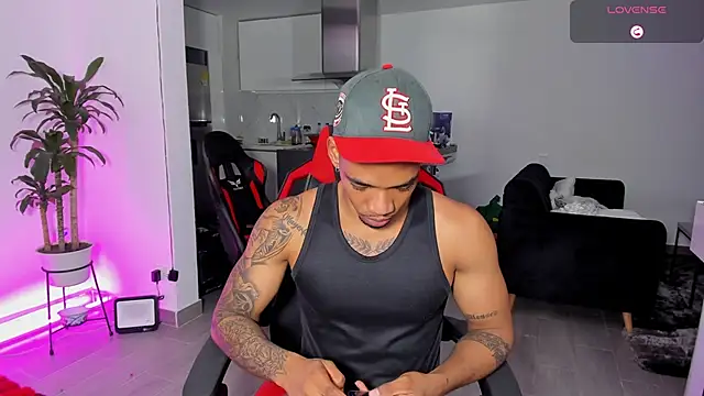 TROYWESLY- online show from November 2025 11:41:01 PM