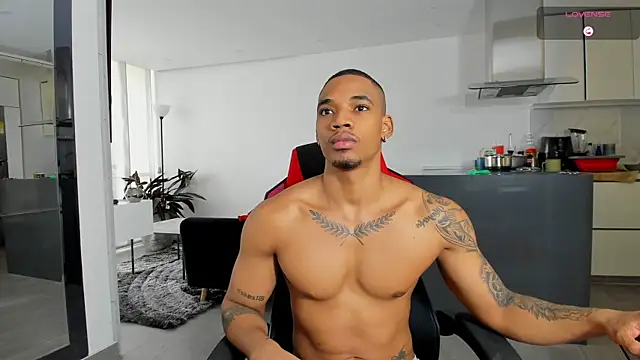 Snapshot of TROYWESLY- chatting on October 2025 05:02:02 PM TROYWESLY- online show from October 2025 05:02:02 PM