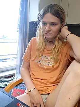 emma neko online show from November 2025 01:17:01 PM