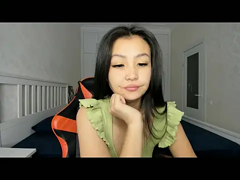 Snapshot of Missykitty01 chatting on October 2025 12:44:02 AM Missykitty01 online show from October 2025 12:44:02 AM