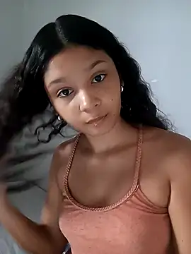 Snapshot of heleny901 chatting on October 2025 08:10:01 PM heleny901 online show from October 2025 08:10:01 PM