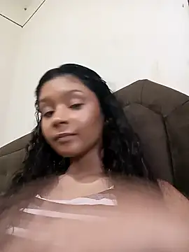 Snapshot of heleny901 chatting on December 2024 11:46:01 PM heleny901 online show from December 2024 11:46:01 PM