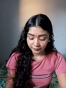 Snapshot of heleny901 chatting on October 2025 09:03:01 PM heleny901 online show from October 2025 09:03:01 PM