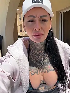 Mia-Roux online show from March 2026 09:55:01 AM