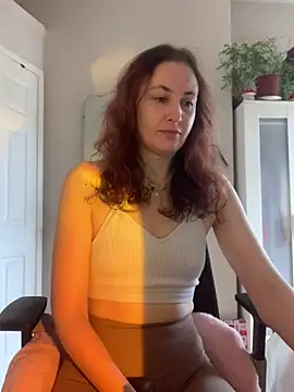 Snapshot of Littlelolo60 chatting on February 2025 09:47:01 AM Littlelolo60 online show from February 2025 09:47:01 AM