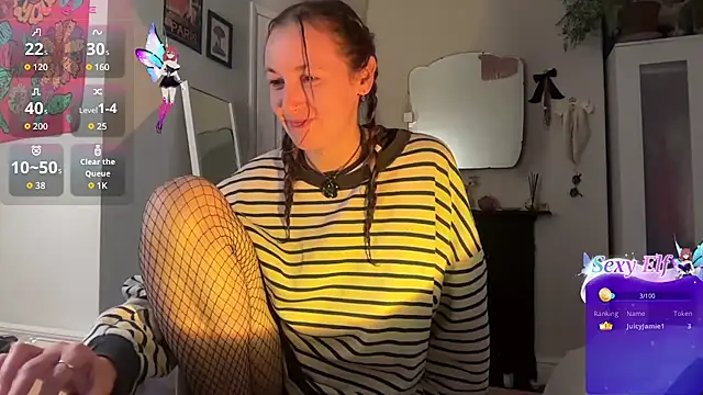 Littlelolo60 online show from February 2026 05:33:02 PM