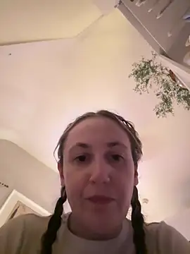 Littlelolo60 online show from April 2026 09:11:02 PM