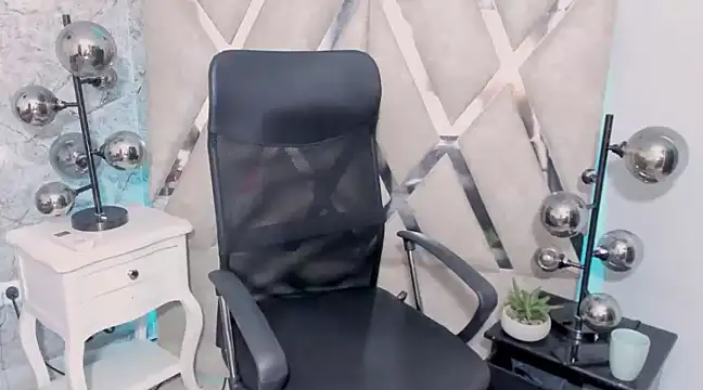 Snapshot of AnddieBaker chatting on March 2025 07:54:02 AM AnddieBaker online show from March 2025 07:54:02 AM