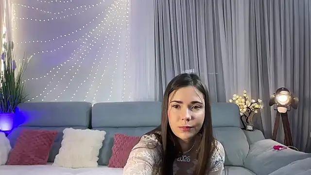 Mika Miller online show from January 2026 09:41:01 PM