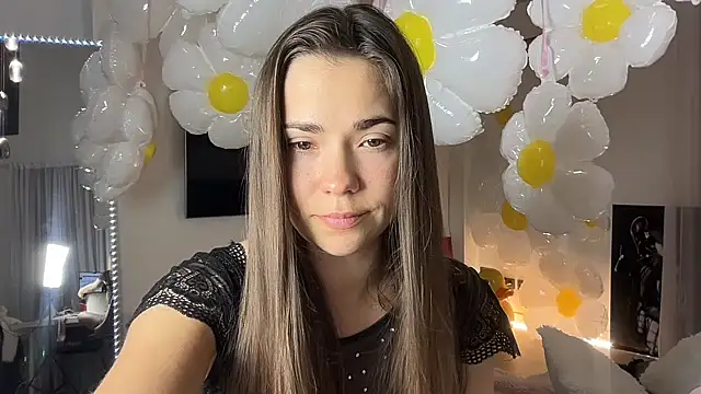 Mika Miller online show from March 2026 10:45:01 PM