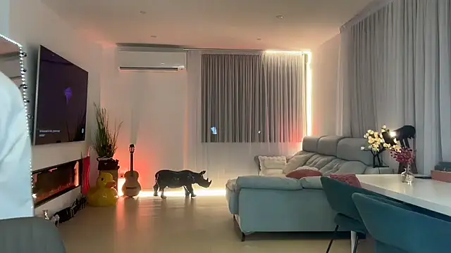 Mika Miller online show from January 2026 12:25:02 AM