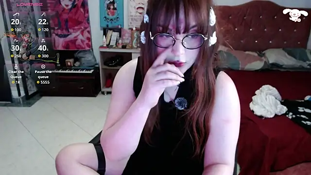 Avril2001 online show from December 2025 04:36:01 AM