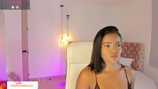 madisson davon online show from October 2025 09:49:02 PM