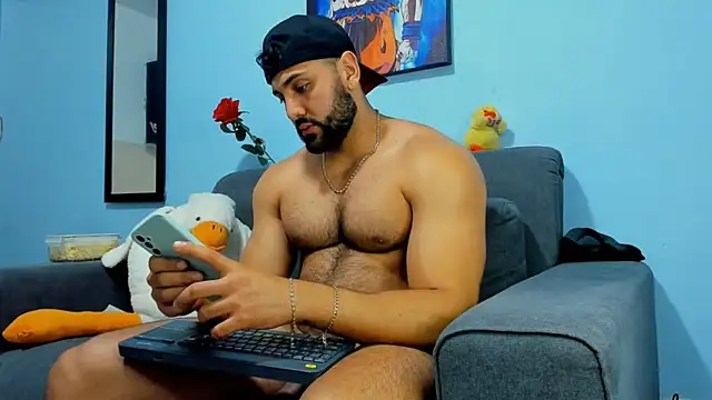 Snapshot of ETHAN_ROX chatting on February 2025 11:45:01 PM ETHAN ROX online show from February 2025 11:45:01 PM