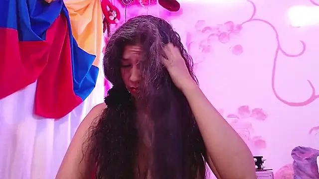 Snapshot of dainaflowers chatting on September 2025 03:17:01 AM dainaflowers online show from September 2025 03:17:01 AM