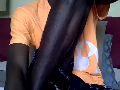 Snapshot of Delicious-D chatting on December 2025 08:03:02 AM Delicious-D online show from December 2025 08:03:02 AM