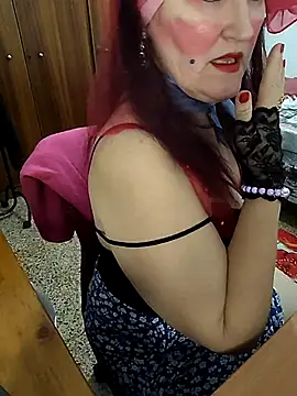 SabrinaXlovess online show from November 2025 05:24:01 PM