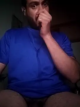 skrigul12 online show from March 2026 07:43:02 PM