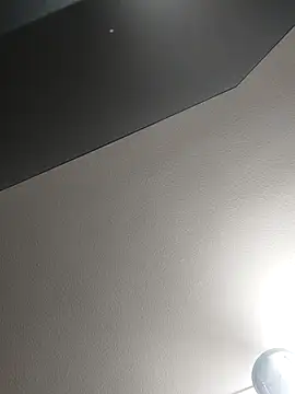 skrigul12 online show from December 2025 08:44:02 PM