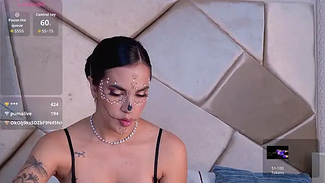 Camille Torres online show from November 2025 02:55:01 PM