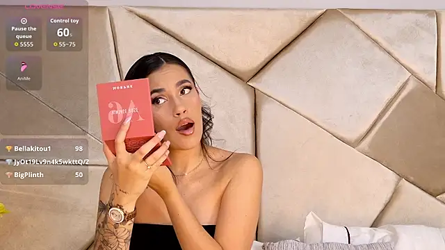 Camille Torres online show from September 2025 01:21:01 PM