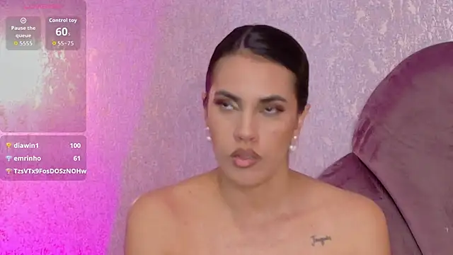 Camille Torres online show from December 2025 02:05:02 PM