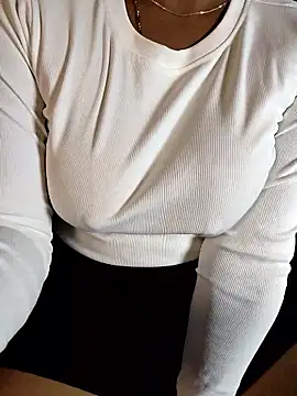 VR here 4U online show from May 2026 08:31:01 AM