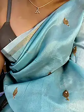 VR here 4U online show from July 2026 03:40:02 PM