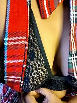 VR here 4U online show from February 2026 06:51:02 PM