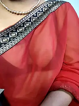 Snapshot of VR_here_4U chatting on October 2025 06:11:01 PM VR here 4U online show from October 2025 06:11:01 PM
