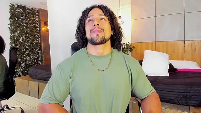 MikeEstevess online show from March 2025 07:30:02 AM