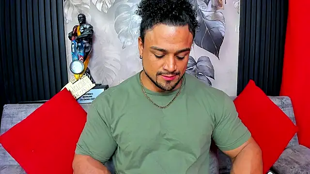 MikeEstevess online show from December 2025 09:31:02 AM