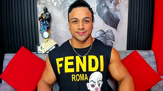 Snapshot of MikeEstevess chatting on December 2025 10:03:02 AM MikeEstevess online show from December 2025 10:03:02 AM