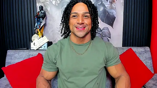 MikeEstevess online show from October 2025 09:23:01 AM