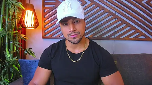 MikeEstevess online show from January 2025 03:43:01 AM