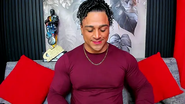 Snapshot of MikeEstevess chatting on December 2025 12:43:01 AM MikeEstevess online show from December 2025 12:43:01 AM