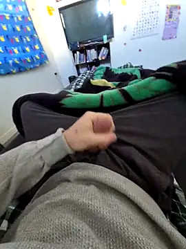 hungandnerdy420 online show from February 2026 04:50:02 PM