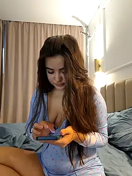 stacy stoone online show from April 2026 01:51:01 AM