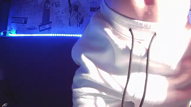 jimmyy  online show from October 2025 10:33:01 PM