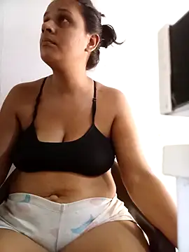 Andreita 95 online show from November 2025 02:53:01 PM