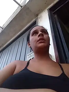 Snapshot of Andreita_95 chatting on October 2025 10:40:01 PM Andreita 95 online show from October 2025 10:40:01 PM