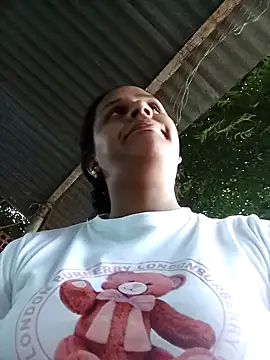 Snapshot of Andreita_95 chatting on September 2025 10:30:01 PM Andreita 95 online show from September 2025 10:30:01 PM
